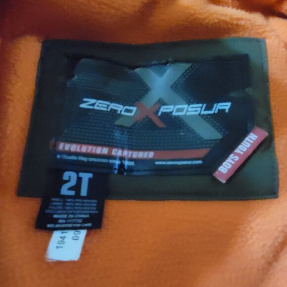 Youth 2t winter snow suit - Picture 7 of 11